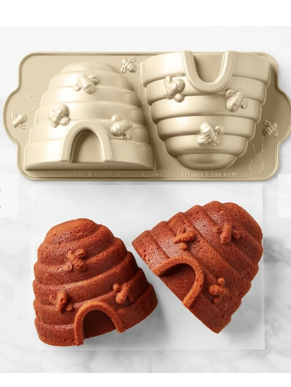 Nordic Ware Beehive Cake Pan 🐝